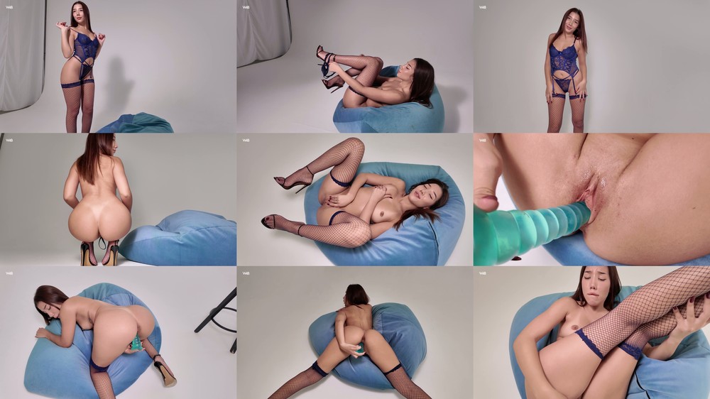 Layla Scarlett - I Love My Ass Film HD - Scene Screenshots