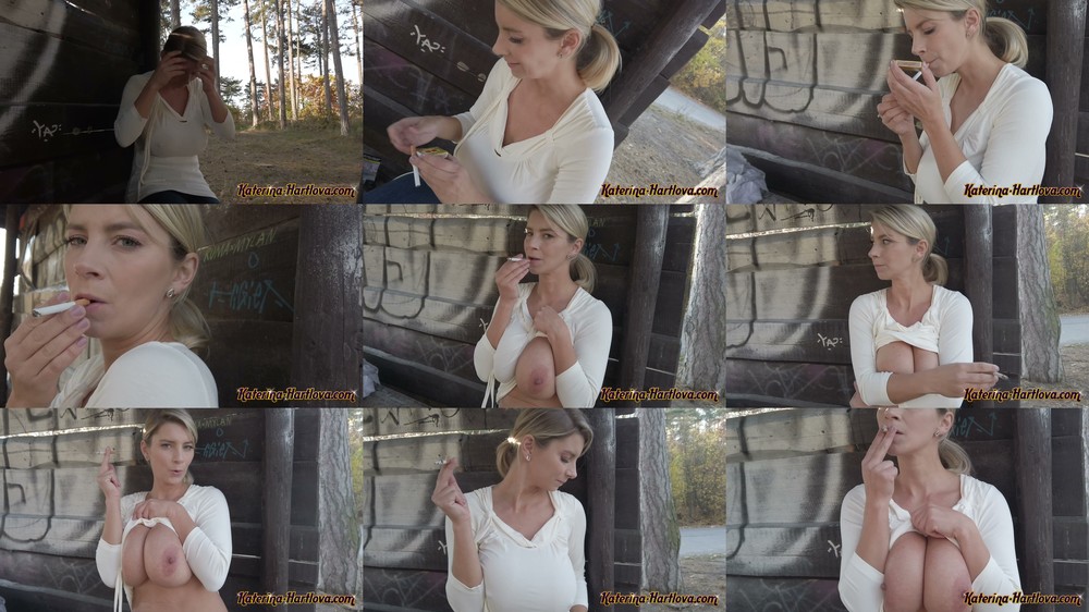 Scene screenshots from Katerina Hartlova - Smoking Naked in Park When Peoples Walking Behind Me (2025-12-31) (Katerina-Hartlova)