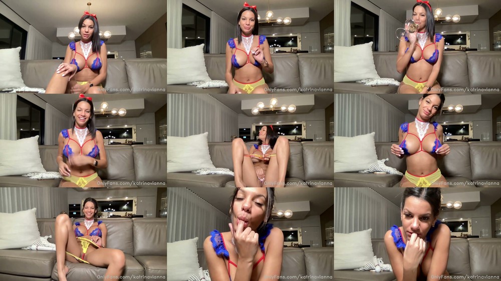 Scene screenshots from Katrina Vianna (katrinavianna2) - Livestream (OnlyFans)