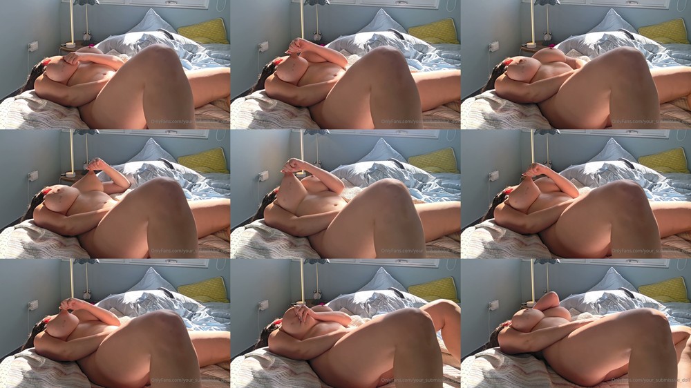 Scene screenshots from your_submissive_doll - Masturbate (OnlyFans)