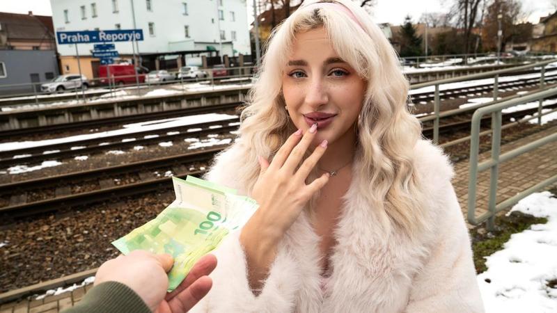 Watch Sunflower Doll - Pretty British Blonde Facial full movie - Sunflower Doll - FullHD