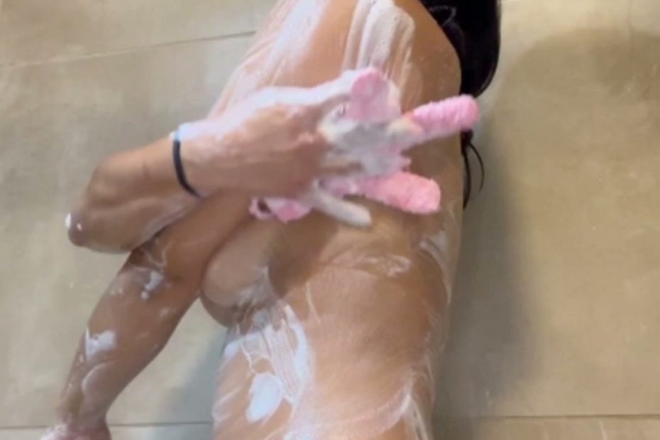 Watch sandyxbang bonnievalentine - Shower full movie - sandyxbang bonnievalentine - FullHD