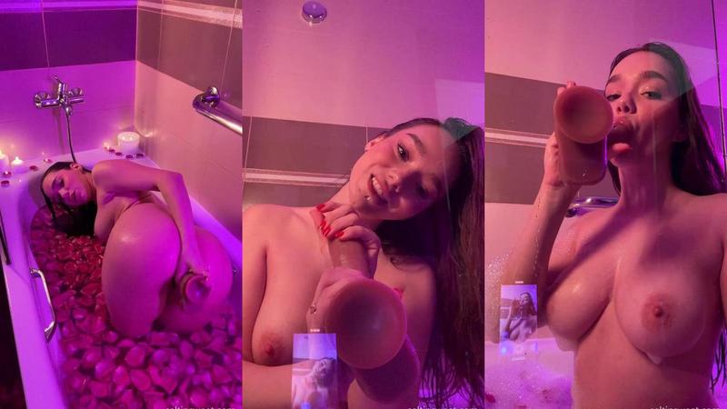 Watch Selti - Bathtub Dildo full movie - Selti - FullHD
