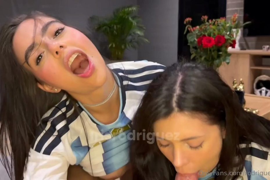 Watch Sara Calixto (saracalixto, mariewana, Petitemarie, Coralinne), Iris Rodriguz - Blowjob full movie - Sara Calixto (saracalixto, mariewana, Petitemarie, Coralinne), Iris Rodriguz - HD